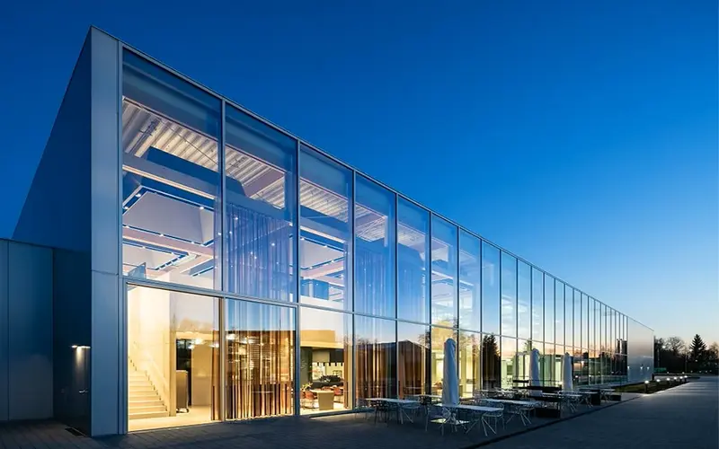 Yarı kapaklı cephe