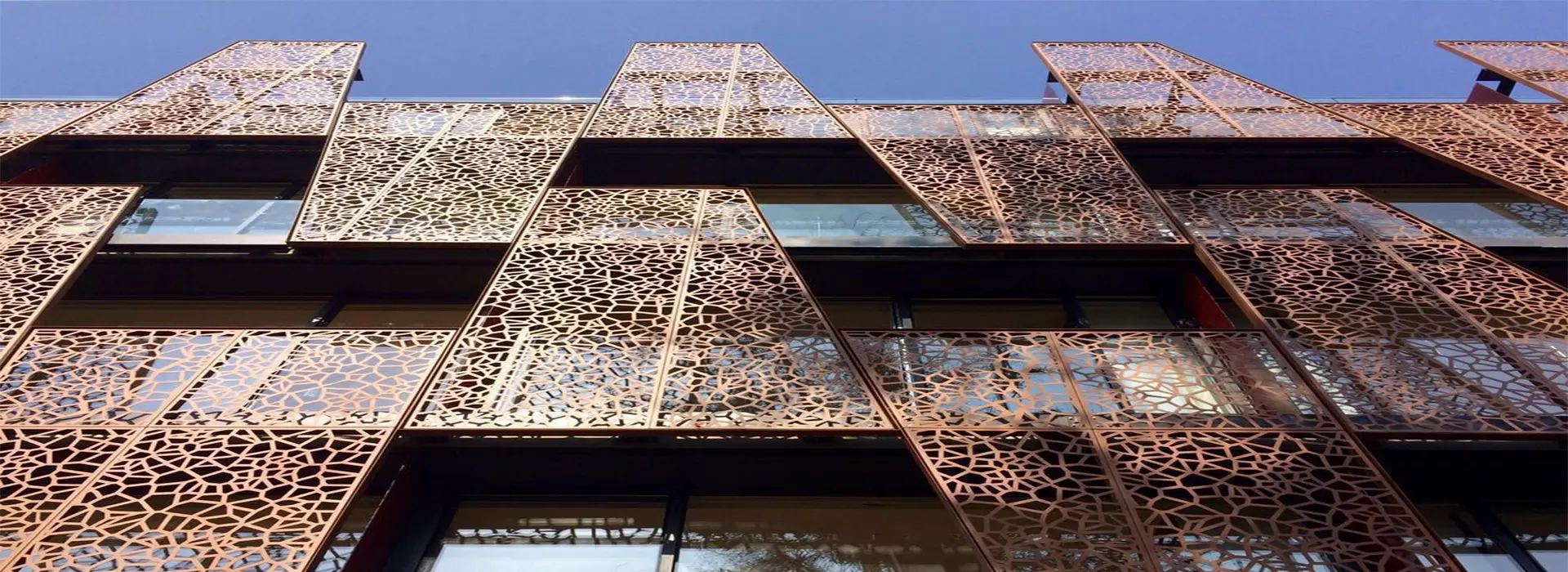 ALÜMİNYUM MESH KAPLAMA