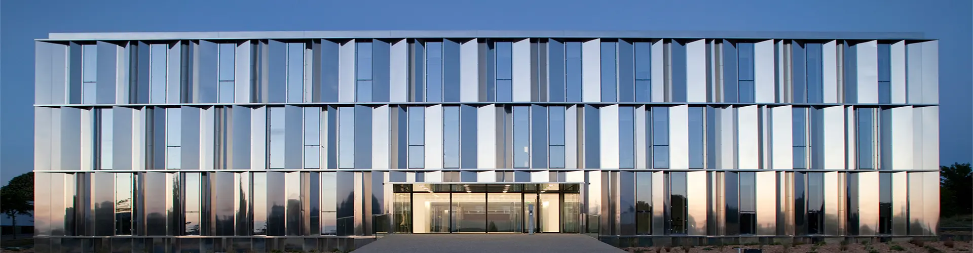 CAPPED CURTAIN WALL SYSTEMS